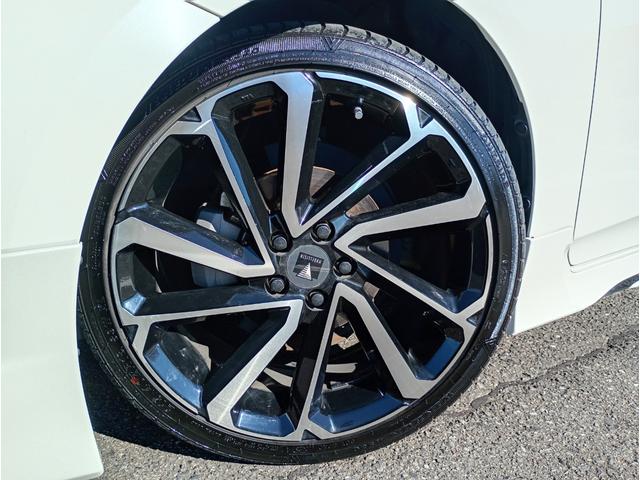 プリウス Ｓツーリングセレクション　社外９インチメモリーナビ　バックカメラ　フルセグＴＶ　走行中ＯＫ　Ｂｌｕｅｔｏｏｔｈ　シートヒーター　社外レーダー　モデリスタエアロ　モデリスタＡＷ　ビルドインＥＴＣ　ドラレコ　レーダークルコン（51枚目）