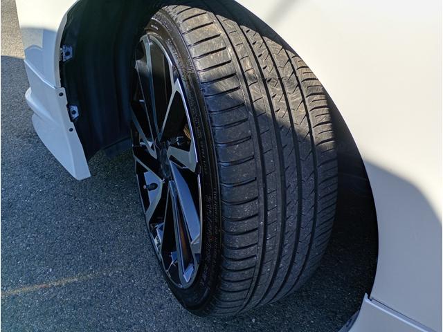 プリウス Ｓツーリングセレクション　社外９インチメモリーナビ　バックカメラ　フルセグＴＶ　走行中ＯＫ　Ｂｌｕｅｔｏｏｔｈ　シートヒーター　社外レーダー　モデリスタエアロ　モデリスタＡＷ　ビルドインＥＴＣ　ドラレコ　レーダークルコン（52枚目）