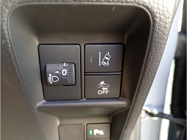 Ｎ－ＶＡＮ ファン　スタイル＋ネイチャー　純正メモリーナビ　バックカメラ　フルセグＴＶ　Ｂｌｕｅｔｏｏｔｈ　両側スライドドア　レーダークルコン　ＬＥＤヘッドライト　ＬＥＤフォグ　オートライト　リアソナー　アームレスト　ホンダセンシング（6枚目）