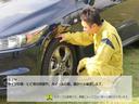 ＫＣエアコン・パワステ　届出済未使用車　４ＷＤ　４ＡＴ　ＡＭ・ＦＭラジオ　セーフティサポート非装着車　Ｗエアバック　パワーウィンドウ　オートライト　マニュアルエアコン　キーレスキー　コーナーセンサー　アイドリングストップ（50枚目）