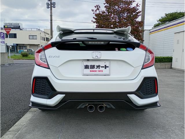 シビック ハッチバック　ホンダセンシング　６速マニュアル車　ホンダセンシング　７インチナビゲーションシステム　フルセグＴＶ　アクティブクルーズコントロール　ＬＥＤヘッドライト　ＥＴＣ　純正１８インチアルミホイール（12枚目）
