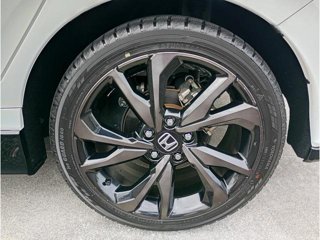 シビック ハッチバック　ホンダセンシング　６速マニュアル車　ホンダセンシング　７インチナビゲーションシステム　フルセグＴＶ　アクティブクルーズコントロール　ＬＥＤヘッドライト　ＥＴＣ　純正１８インチアルミホイール（21枚目）