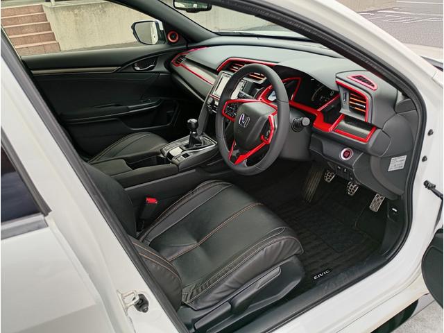 シビック ハッチバック　ホンダセンシング　６速マニュアル車　ホンダセンシング　７インチナビゲーションシステム　フルセグＴＶ　アクティブクルーズコントロール　ＬＥＤヘッドライト　ＥＴＣ　純正１８インチアルミホイール（46枚目）