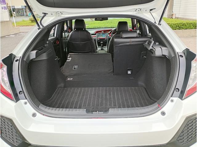 シビック ハッチバック　ホンダセンシング　６速マニュアル車　ホンダセンシング　７インチナビゲーションシステム　フルセグＴＶ　アクティブクルーズコントロール　ＬＥＤヘッドライト　ＥＴＣ　純正１８インチアルミホイール（62枚目）