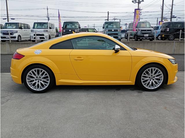 ＴＴＳクーペ ２．０ＴＦＳＩ　クワトロ　４ＷＤ　純正ナビゲーションシステム　クルーズコントロール　ドライブレコーダー　ＥＴＣ　ＬＥＤヘッドライト　ハーフレザーシート　開閉式リアウィング　１８インチ純正アルミホイール（17枚目）