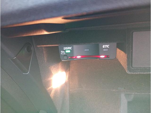 ＴＴＳクーペ ２．０ＴＦＳＩ　クワトロ　４ＷＤ　純正ナビゲーションシステム　クルーズコントロール　ドライブレコーダー　ＥＴＣ　ＬＥＤヘッドライト　ハーフレザーシート　開閉式リアウィング　１８インチ純正アルミホイール（43枚目）