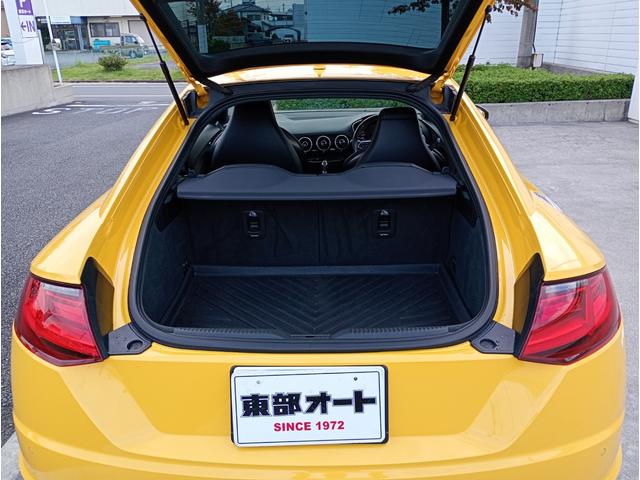 ＴＴＳクーペ ２．０ＴＦＳＩ　クワトロ　４ＷＤ　純正ナビゲーションシステム　クルーズコントロール　ドライブレコーダー　ＥＴＣ　ＬＥＤヘッドライト　ハーフレザーシート　開閉式リアウィング　１８インチ純正アルミホイール（60枚目）