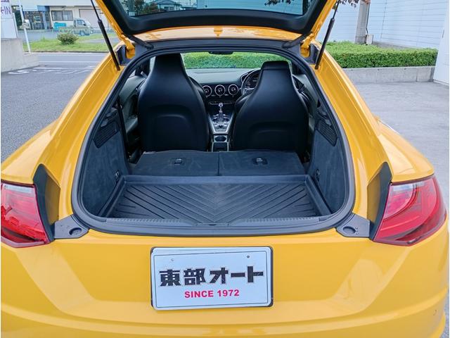ＴＴＳクーペ ２．０ＴＦＳＩ　クワトロ　４ＷＤ　純正ナビゲーションシステム　クルーズコントロール　ドライブレコーダー　ＥＴＣ　ＬＥＤヘッドライト　ハーフレザーシート　開閉式リアウィング　１８インチ純正アルミホイール（62枚目）