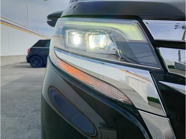 エスクァイア ハイブリッドＧｉ　トヨタセーフティセンス　ＬＥＤヘッドライト　後席両側オートスライドドア　前席シートヒーター　純正ナビゲーション　アルパイン製リアフィリップダウンモニター　ドライブレコーダー　ＥＴＣ　プッシュスタート（8枚目）