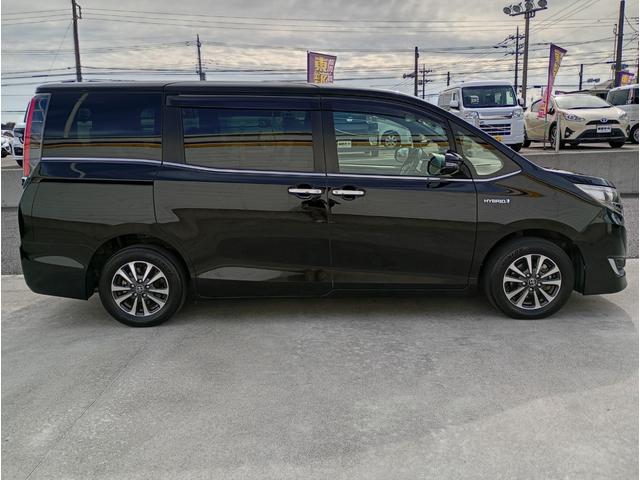 エスクァイア ハイブリッドＧｉ　トヨタセーフティセンス　ＬＥＤヘッドライト　後席両側オートスライドドア　前席シートヒーター　純正ナビゲーション　アルパイン製リアフィリップダウンモニター　ドライブレコーダー　ＥＴＣ　プッシュスタート（16枚目）