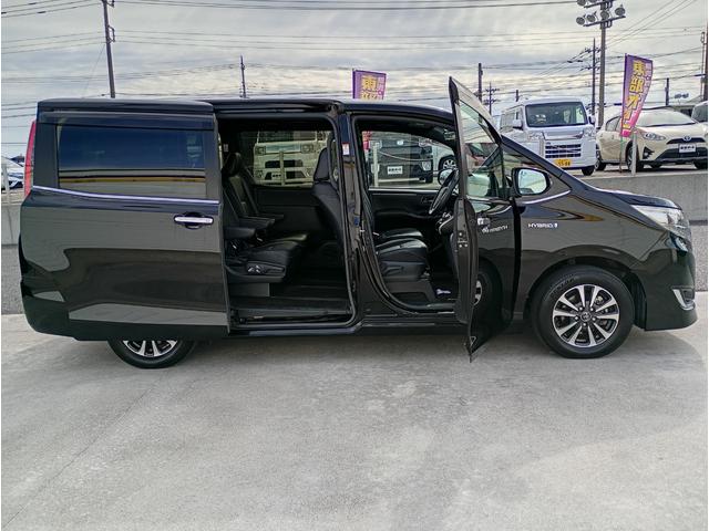 エスクァイア ハイブリッドＧｉ　トヨタセーフティセンス　ＬＥＤヘッドライト　後席両側オートスライドドア　前席シートヒーター　純正ナビゲーション　アルパイン製リアフィリップダウンモニター　ドライブレコーダー　ＥＴＣ　プッシュスタート（17枚目）