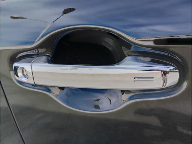 エスクァイア ハイブリッドＧｉ　トヨタセーフティセンス　ＬＥＤヘッドライト　後席両側オートスライドドア　前席シートヒーター　純正ナビゲーション　アルパイン製リアフィリップダウンモニター　ドライブレコーダー　ＥＴＣ　プッシュスタート（20枚目）