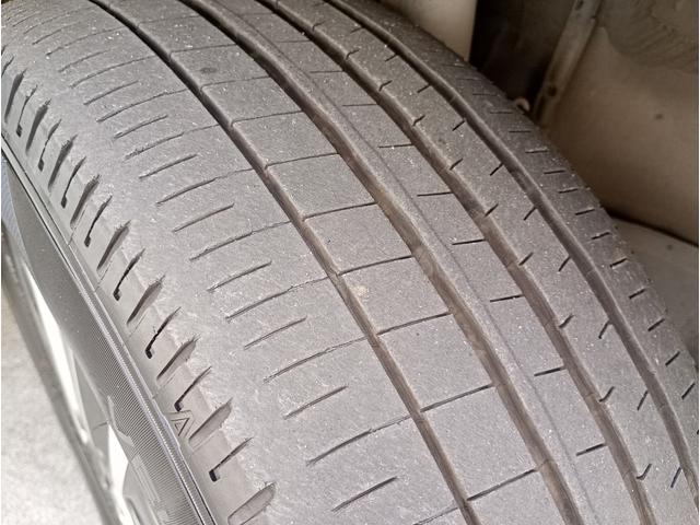 エスクァイア ハイブリッドＧｉ　トヨタセーフティセンス　ＬＥＤヘッドライト　後席両側オートスライドドア　前席シートヒーター　純正ナビゲーション　アルパイン製リアフィリップダウンモニター　ドライブレコーダー　ＥＴＣ　プッシュスタート（26枚目）