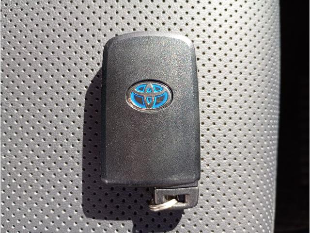 エスクァイア ハイブリッドＧｉ　トヨタセーフティセンス　ＬＥＤヘッドライト　後席両側オートスライドドア　前席シートヒーター　純正ナビゲーション　アルパイン製リアフィリップダウンモニター　ドライブレコーダー　ＥＴＣ　プッシュスタート（73枚目）