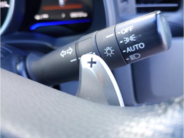 ７速パドルシフトで走りも楽しめます♪