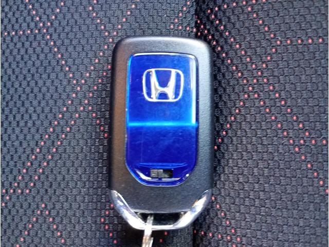 この度は、東部オート前橋店の在庫車にアクセス頂きまして誠に有難う御座います。お客様の愛車探しのお手伝いを精一杯させて頂きます！当社の在庫車は全車保証付なので安心ですよ！！遠慮なくお問い合わせください。