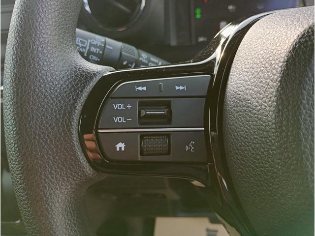 N-BOXカスタム ベースグレード ホンダセンシング 360°ビューカメラ 8インチディスプレイオーディオ ワンセグTV ETC F/Rドライブレコーダー 両側パワースライドドア 純正14インチアルミホイール(33枚目)