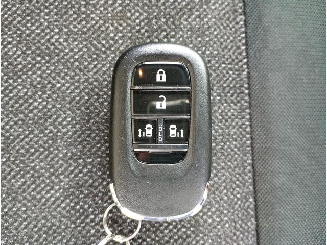 N-BOXカスタム ベースグレード ホンダセンシング 360°ビューカメラ 8インチディスプレイオーディオ ワンセグTV ETC F/Rドライブレコーダー 両側パワースライドドア 純正14インチアルミホイール(59枚目)