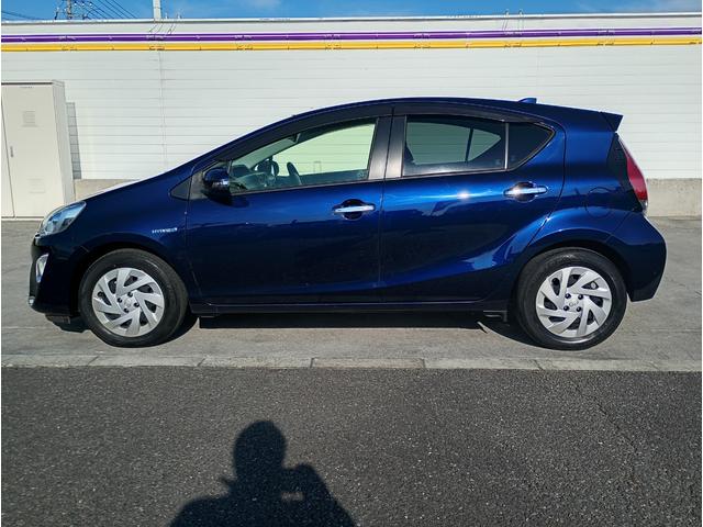 アクア Ｓスタイルブラック　トヨタセーフティセンス　レーンキープアシスト　オートハイビーム　プッシュスタート　スマートキー（9枚目）