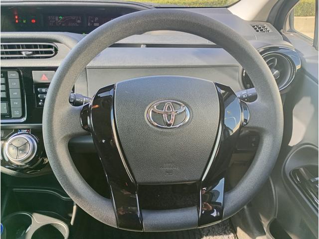 アクア Ｓスタイルブラック　トヨタセーフティセンス　レーンキープアシスト　オートハイビーム　プッシュスタート　スマートキー（27枚目）