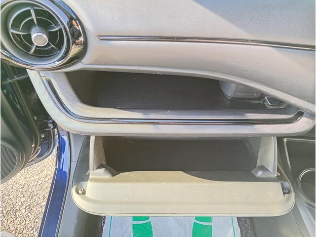 アクア Ｓスタイルブラック　トヨタセーフティセンス　レーンキープアシスト　オートハイビーム　プッシュスタート　スマートキー（41枚目）