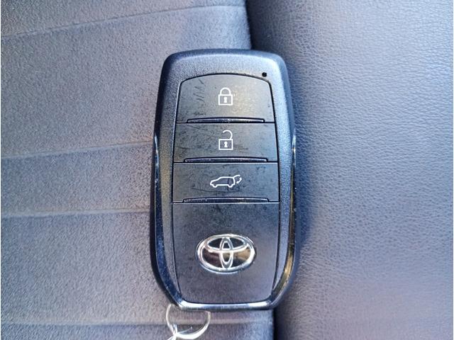 ハリアー Ｇ　ワンオーナー　トヨタセーフティセンス　純正ディスプレイオーディオ　バックカメラ　フルセグＴＶ　ＥＴＣ　アクティブクルーズコントロール　ＬＥＤヘッドライト　純正１８インチアルミホイール（61枚目）