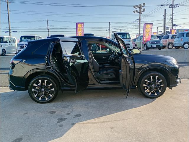 ＺＲ－Ｖ ｅ：ＨＥＶ　Ｚ　ホンダセンシング　純正１１．４インチＨｏｎｄａＣＯＮＮＥＣＴナビゲーションシステム　フルセグＴＶ　ＥＴＣ　ブラインドスポットインフォメーション　本革レザーシート　純正１８インチアルミホイール（17枚目）