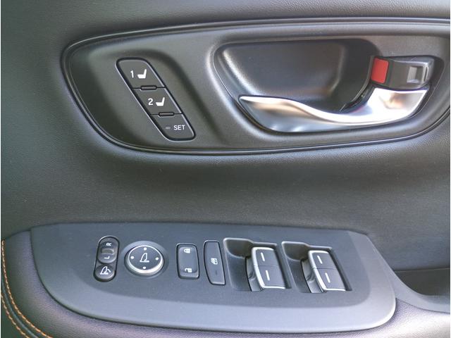 ＺＲ－Ｖ ｅ：ＨＥＶ　Ｚ　ホンダセンシング　純正１１．４インチＨｏｎｄａＣＯＮＮＥＣＴナビゲーションシステム　フルセグＴＶ　ＥＴＣ　ブラインドスポットインフォメーション　本革レザーシート　純正１８インチアルミホイール（38枚目）