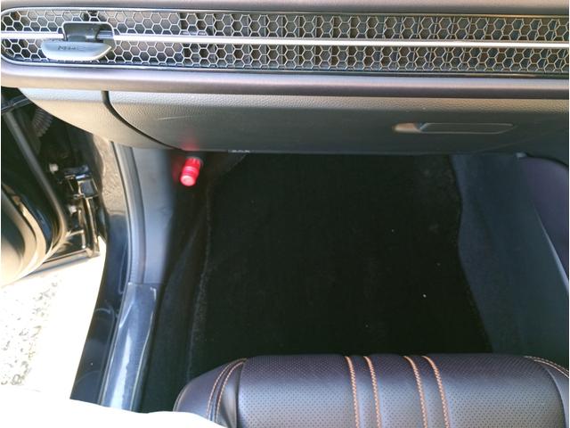 ＺＲ－Ｖ ｅ：ＨＥＶ　Ｚ　ホンダセンシング　純正１１．４インチＨｏｎｄａＣＯＮＮＥＣＴナビゲーションシステム　フルセグＴＶ　ＥＴＣ　ブラインドスポットインフォメーション　本革レザーシート　純正１８インチアルミホイール（56枚目）