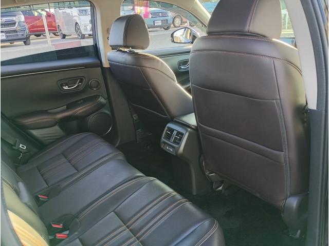 ＺＲ－Ｖ ｅ：ＨＥＶ　Ｚ　ホンダセンシング　純正１１．４インチＨｏｎｄａＣＯＮＮＥＣＴナビゲーションシステム　フルセグＴＶ　ＥＴＣ　ブラインドスポットインフォメーション　本革レザーシート　純正１８インチアルミホイール（62枚目）