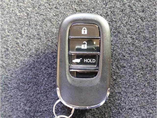 ＺＲ－Ｖ ｅ：ＨＥＶ　Ｚ　ホンダセンシング　純正１１．４インチＨｏｎｄａＣＯＮＮＥＣＴナビゲーションシステム　フルセグＴＶ　ＥＴＣ　ブラインドスポットインフォメーション　本革レザーシート　純正１８インチアルミホイール（71枚目）