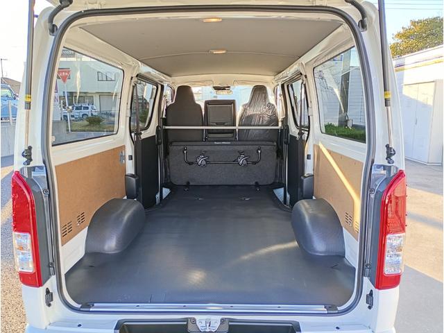 ハイエースバン DX GLパッケージ 登録済未使用車 4WD トヨタセーフティセンス LEDヘッドライト オートマチックハイビーム 運・助手席SRSエアバッグ ディーゼル車(45枚目)
