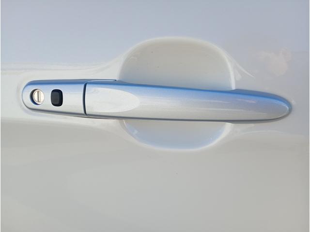 ルーミー カスタムG ワンオーナー スマートアシスト2 アクティブクルーズコントロール LEDヘッドライト 純正9インチナビゲーションシステム フルセグTV 後方両サイドパワースライドドア 純正14インチアルミホイール(19枚目)