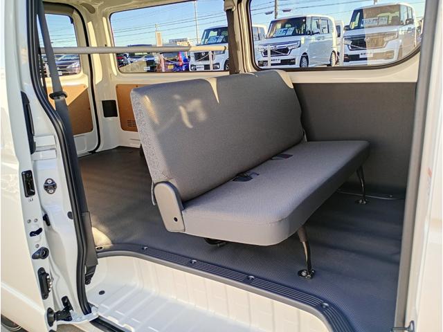 ハイエースバン ＤＸ　ＧＬパッケージ　登録済未使用車　トヨタセーフティセンス　オートハイビーム　ＬＥＤヘッドライト　自動防眩インナーミラー　両サイドスライドドア　助手席エアバック　プライバシーガラス　スペアキー（44枚目）