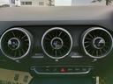 ＴＴＳクーペ ２．０ＴＦＳＩ　クワトロ　４ＷＤ　純正ナビゲーションシステム　クルーズコントロール　ドライブレコーダー　ＥＴＣ　ＬＥＤヘッドライト　ハーフレザーシート　開閉式リアウィング　１８インチ純正アルミホイール（7枚目）