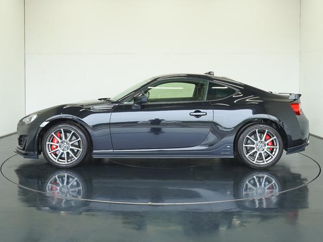 ＢＲＺ ＧＴ　純正ＭＴ　禁煙車　ＳＴｉフロントアンダースポイラー　ＳＴｉサイドアンダースポイラー　ＳＴｉリヤサイドアンダースポイラー　ｂｒｅｍｂｏ製４輪ベンチレーテッドディスクブレーキ　１７インチアルミホイール（6枚目）