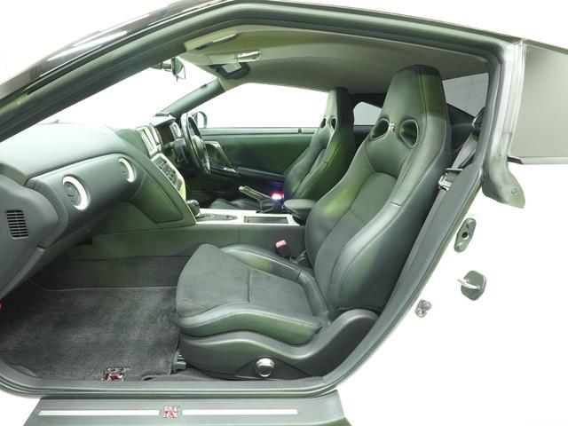 ＧＴ－Ｒ ベースグレード　ＭＹ０７　後期バンパー（前後）　後期サイドスカート　トップシークレットリアアンダーバンパー　バリスボンネット　ＴＥＩＮ車高調　ＨＫＳマフラー　社外リアウイング　クリスタルアイヘッドライト　ＥＴＣ（12枚目）