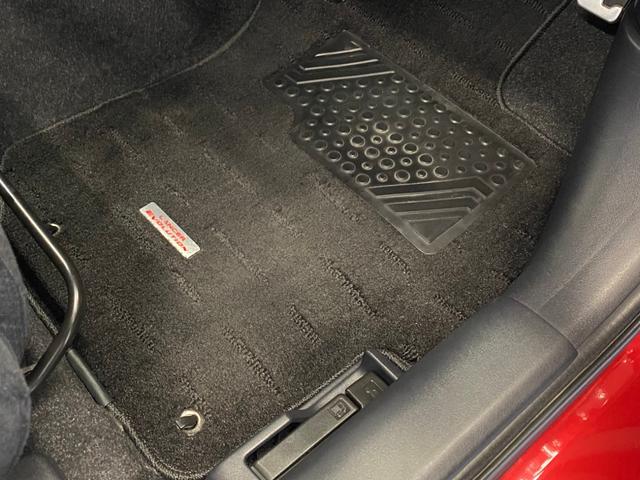 ランサー GSRエボリューションX 禁煙車 ハイパフォーマンスPKG(ビルシュタイン製サスペンション・アイバッハ製スプリング) 純正フロアマット ディクセルブレーキローター プロジェクトμブレーキパッド 社外ディスプレイオーディオ(9枚目)