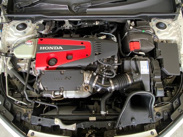 シビック タイプＲ　純正ＭＴ　禁煙車　オートプロデュースボスＥＣＵ　無限ドアハンドルプロテクター　無限スカッフプレート　ＳＰＯＯＮエアクリーナー　コムテックドライブレコーダー　社外マフラーカッター　社外フロアマット（15枚目）