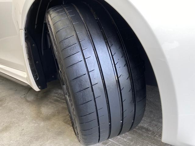 シビック タイプＲ　純正ＭＴ　禁煙車　オートプロデュースボスＥＣＵ　無限ドアハンドルプロテクター　無限スカッフプレート　ＳＰＯＯＮエアクリーナー　コムテックドライブレコーダー　社外マフラーカッター　社外フロアマット（16枚目）