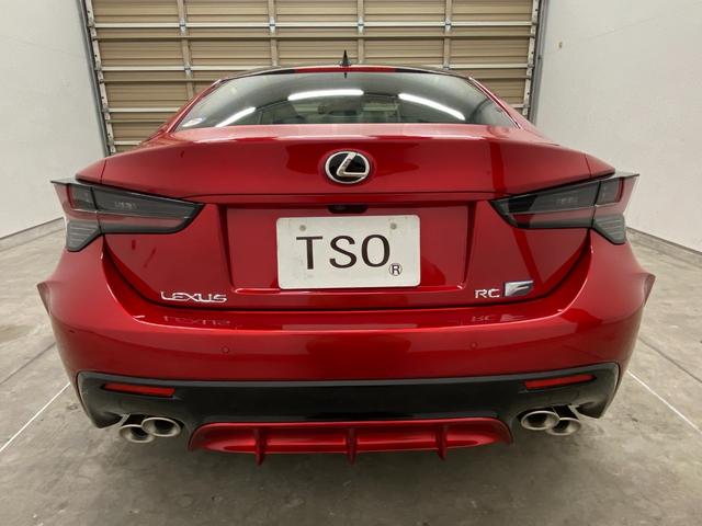 ＲＣ Ｆ カーボンエクステリアパッケージ　ワンオーナー　専用カーボンフード　専用カーボンルーフ　ＲＣＦ専用チューンドサスペンション　プリクラッシュセーフティ　ＢＳＭ　純正ＢＢＳアルミホイール　７インチＳＤナビ　地デジ　バックモニター（4枚目）