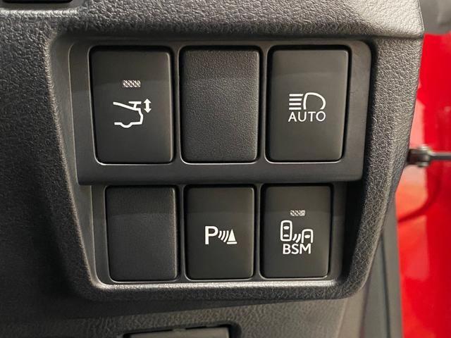 ＲＣ Ｆ カーボンエクステリアパッケージ　ワンオーナー　専用カーボンフード　専用カーボンルーフ　ＲＣＦ専用チューンドサスペンション　プリクラッシュセーフティ　ＢＳＭ　純正ＢＢＳアルミホイール　７インチＳＤナビ　地デジ　バックモニター（17枚目）