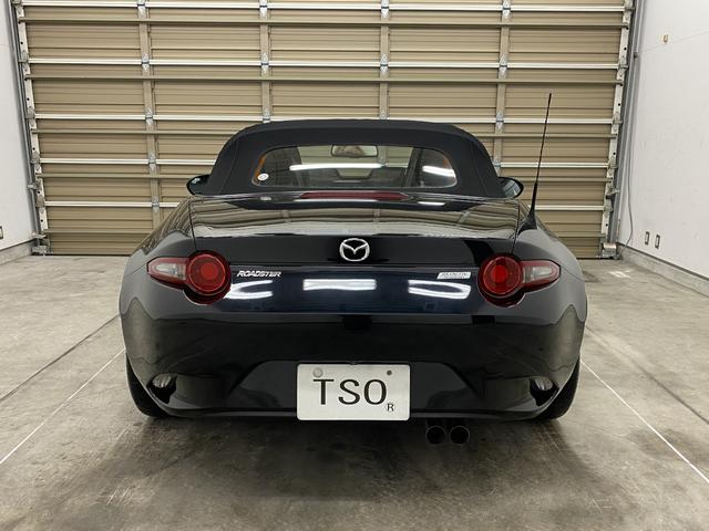 ロードスター Sスペシャルパッケージ 純正MT ワンオーナー 禁煙車 ETC 16インチAWブラックメタリック塗装 アシンメトリックLSD 純正ナビ バックモニター TV スマートキー(4枚目)