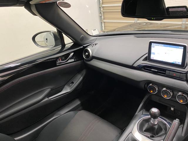 ロードスター Sスペシャルパッケージ 純正MT ワンオーナー 禁煙車 ETC 16インチAWブラックメタリック塗装 アシンメトリックLSD 純正ナビ バックモニター TV スマートキー(13枚目)