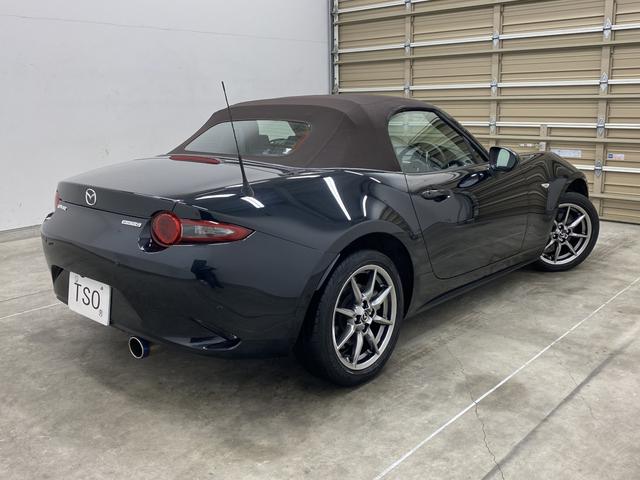 ロードスター ブラウン・トップ 純正MT 禁煙車 HKSリーガマックススポーツマフラー シート(材質・ナッパレザー/カラー・テラコッタ) ガラス製リアウインドー付ソフトトップ(クロス/インシュレーター付)ソフトトップカラー・ブラウン(2枚目)