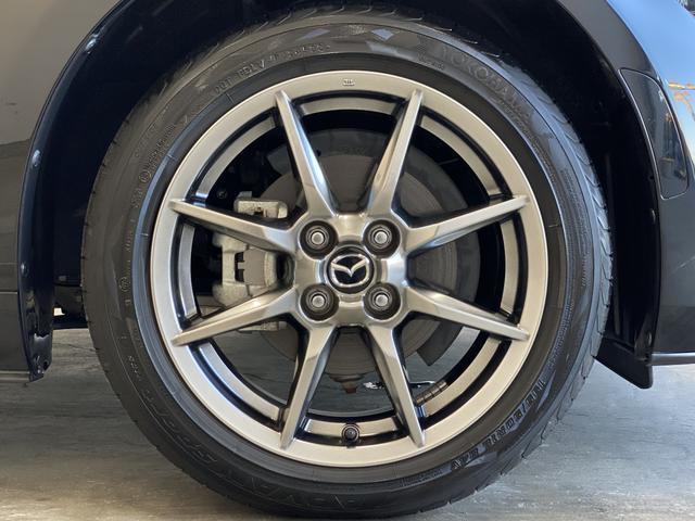 ロードスター ブラウン・トップ 純正MT 禁煙車 HKSリーガマックススポーツマフラー シート(材質・ナッパレザー/カラー・テラコッタ) ガラス製リアウインドー付ソフトトップ(クロス/インシュレーター付)ソフトトップカラー・ブラウン(18枚目)