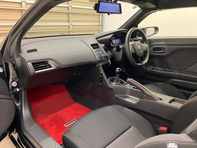 Ｓ６６０ β　純正ＭＴ　無限ハードトップ　無限スポーツマット　無限シフトノブ　ホンダ純正オプションフューエルリッド　運転席用＆助手席用ｉ－ＳＲＳエアバッグシステム　ｉ－サイドエアバッグシステム　ＥＢＤ付ＡＢＳ（7枚目）