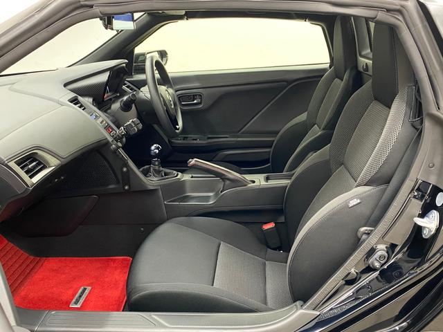 Ｓ６６０ β　純正ＭＴ　無限ハードトップ　無限スポーツマット　無限シフトノブ　ホンダ純正オプションフューエルリッド　運転席用＆助手席用ｉ－ＳＲＳエアバッグシステム　ｉ－サイドエアバッグシステム　ＥＢＤ付ＡＢＳ（8枚目）
