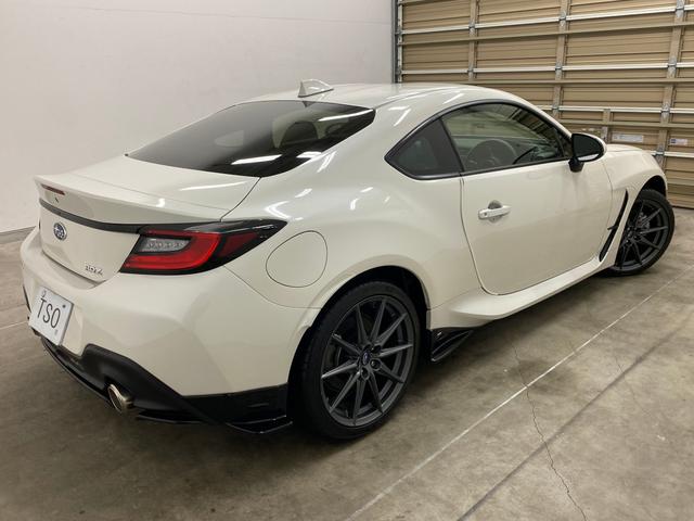 BRZ S 純正MT ワンオーナー 禁煙車 STiエアロパッケージ STiドアハンドルプロテクター 純正フロアマット 純正ドラレコ 純正ドアミラーオートシステム 純正エアアウトレットガーニッシュ ETC TV(2枚目)