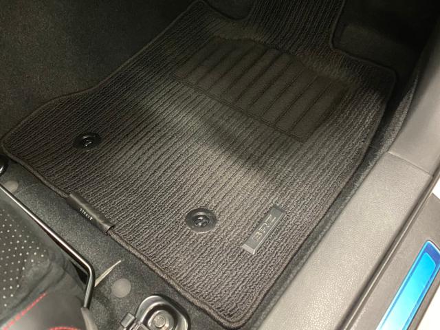 BRZ S 純正MT ワンオーナー 禁煙車 STiエアロパッケージ STiドアハンドルプロテクター 純正フロアマット 純正ドラレコ 純正ドアミラーオートシステム 純正エアアウトレットガーニッシュ ETC TV(17枚目)